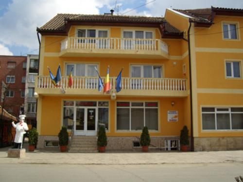 CazareMontana.ro - Hotel Queen